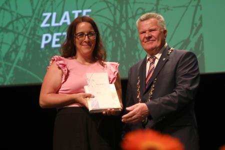 ZLATE PETICE 99g FOTO LJUBO VUKELIČ